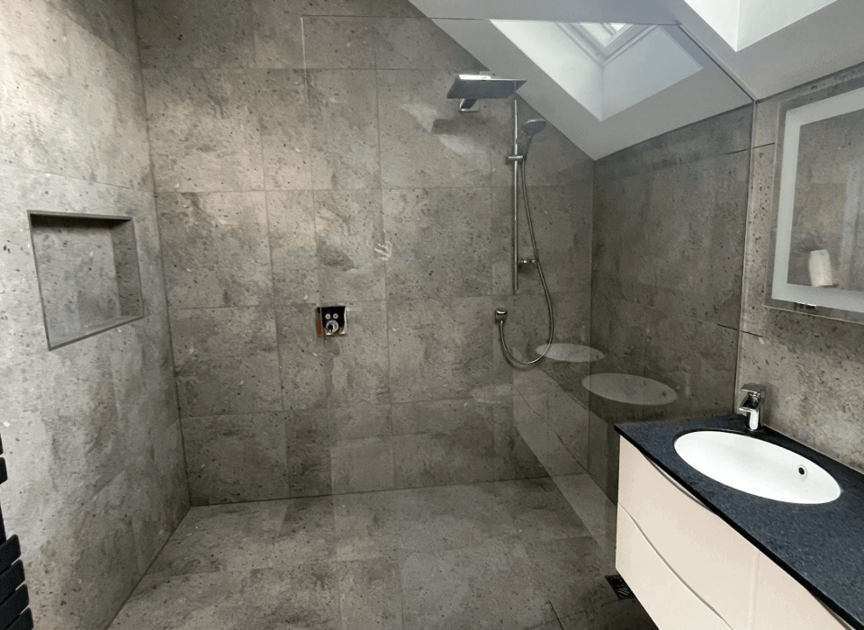 Glass Shower Screens Devon – Clearly Glass Ltd Glass Shower Screens Devon - Clearly Glass Ltd